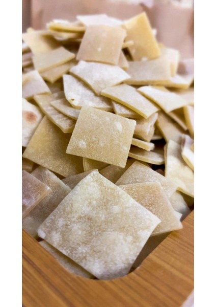 Ev Yapımı %100 Doğal Kare Kesim Erişte (750 G) fiyatları