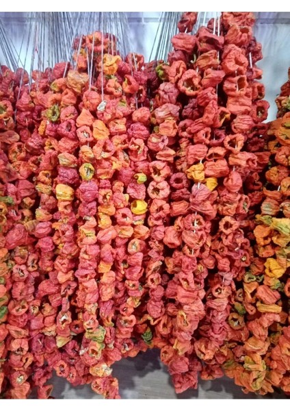 Yeni Mahsülden Kurutulmuş Kurutmalık Kırmızı Kuru Tatlı Biber 1 Dizi(50 Adetli) modelleri