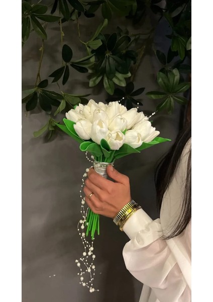 Incili Islak Lale Gelin Çiçeği Gelin Buketi