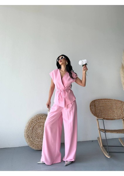 Kadın Kuşaklı Yelekli Palazzo Pantolonlu Takım Elbise indirimleri