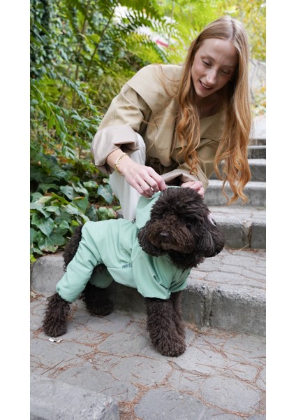 Köpek Kedi Sihirli Yağmurluk