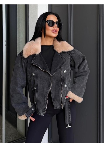 Sagi Kadın Manşet & Yaka Kürk Detaylı Metal Düğme Çapraz Fermuarlı Içi Full Kürklü Kot Mont modelleri