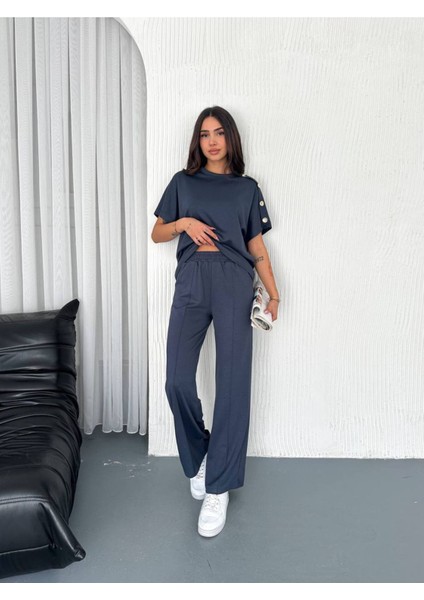 Kadın Modal Kumaş Kısa Kollu T-Shirt Düğme Detaylı Eşofman Takımı