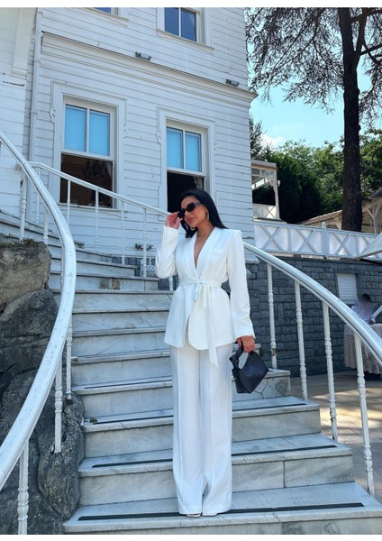 Kadın Kuşaklı Ceket Pantolon Takım Elbise