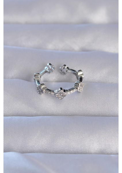 Pirinç Gümüş Renk Zirkon Taşlı Yonca Model Ayarlanabilir Yüzük - Lisinya fiyatları