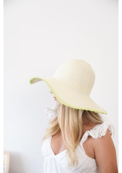 Kadın Edt Bej Yeşil Yazı Detaylı Hasır Şapka modelleri