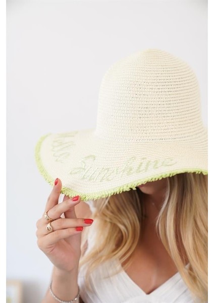 Kadın Edt Bej Yeşil Yazı Detaylı Hasır Şapka fırsatları