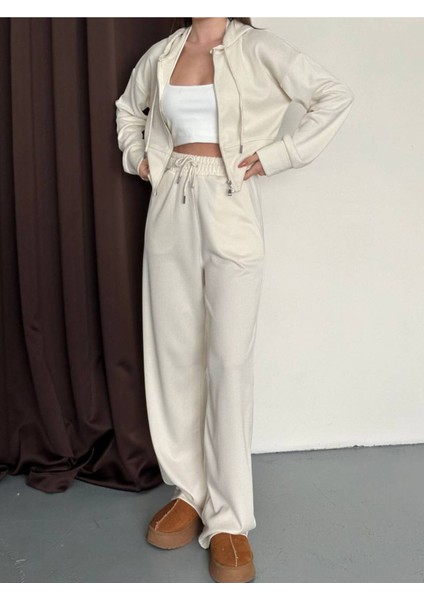 Kadın Kapüşonlu Fermuarlı Rahat Fit Günlük ve Şık Tarz Eşofman Takımı indirimleri