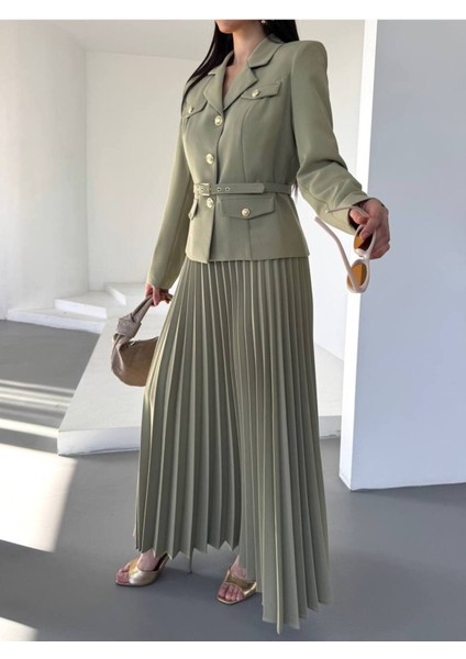Kadın Kemerli Gold Düğmeli Premium Ceket Pileli Uzun Etek Takım Elbise