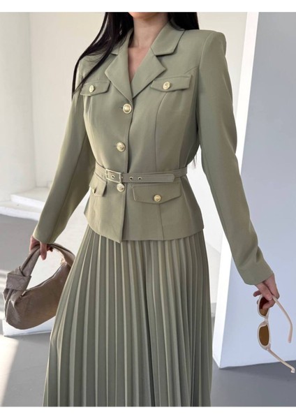 Kadın Kemerli Gold Düğmeli Premium Ceket Pileli Uzun Etek Takım Elbise