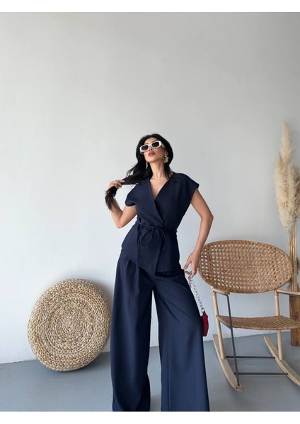 Kadın Kuşaklı Yelekli Palazzo Pantolonlu Takım Elbise indirimleri