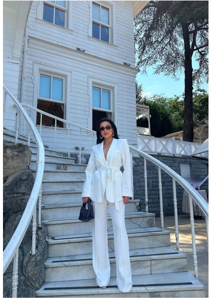 Kadın Kuşaklı Ceket Pantolon Takım Elbise fiyatları