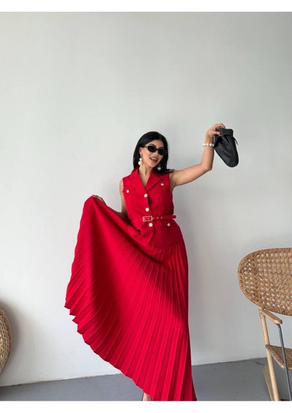 Kadın Kemerli Düğmeli Yelek Pileli Etek Takım Elbise fiyatları