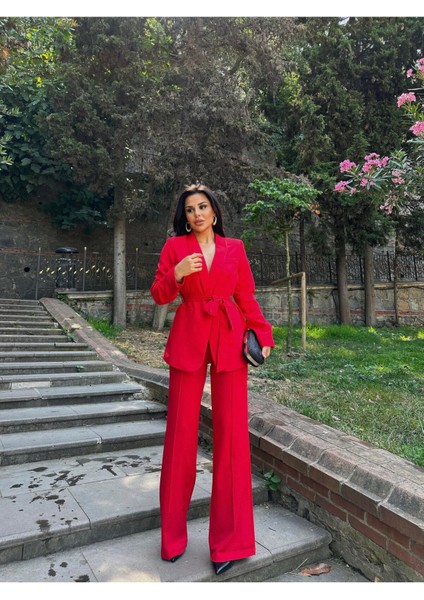 Kadın Kuşaklı Ceket Pantolon Takım Elbise