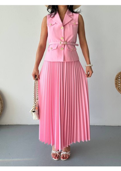 Kadın Kemerli Düğmeli Yelek Pileli Etek Takım Elbise