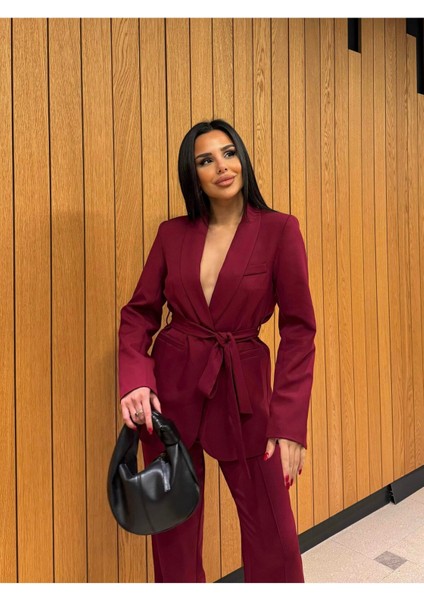 Kadın Kuşaklı Ceket Pantolon Takım Elbise indirimleri