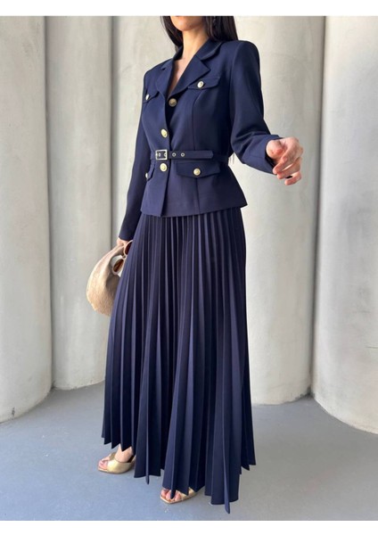 Kadın Kemerli Gold Düğmeli Premium Ceket Pileli Uzun Etek Takım Elbise