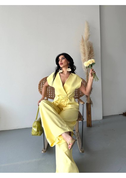 Kadın Kuşaklı Yelekli Palazzo Pantolonlu Takım Elbise fiyatları