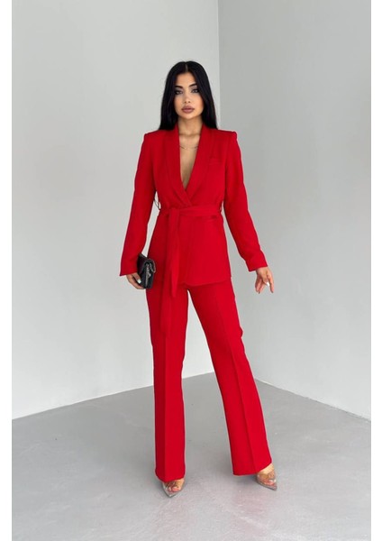 Kadın Bağlamalı Sahte Cepli Kemerli Şal Yaka Blazer Ceket Boru Paça Esnek Pantolon Takım Elbise