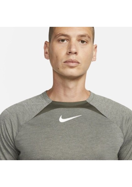 Football Academy Dri-Fit T-Shirt Erkek Kısa Kollu Tişört fırsatları