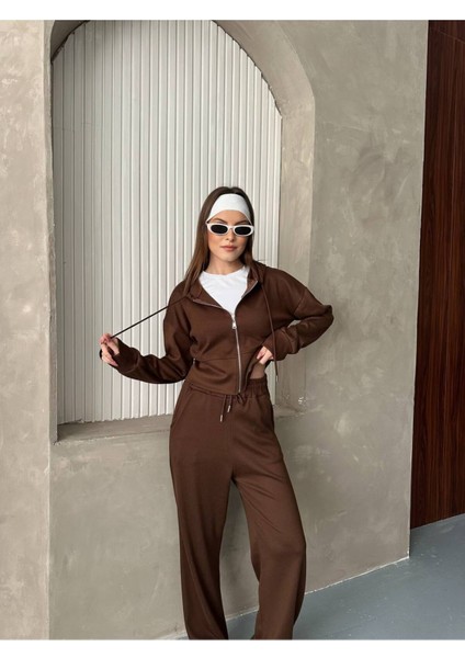 Kadın Kapüşonlu Fermuarlı Rahat Fit Günlük ve Şık Tarz Eşofman Takımı indirimleri
