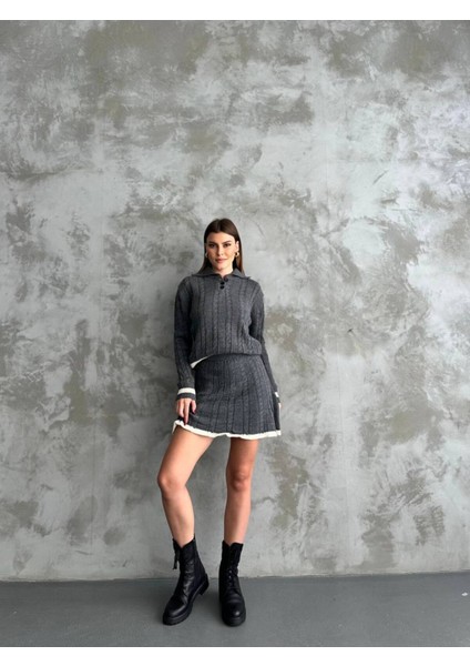 Kadın Triko Düğmeli Polo Yaka Etekli Ikili Takım