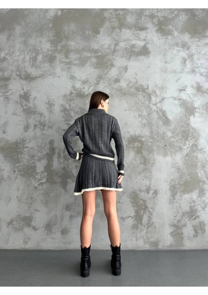 Kadın Triko Düğmeli Polo Yaka Etekli Ikili Takım indirimleri