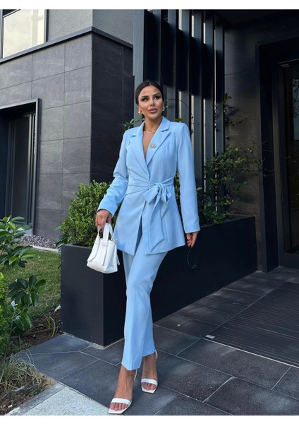 Kadın Broş Detaylı Bağlamalı Ceket Pantolon Takım Elbise fırsatları