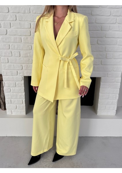 Kadın Yandan Bağlamalı Ikili Kuşaklı Blazer Ceket Pantolon Takım
