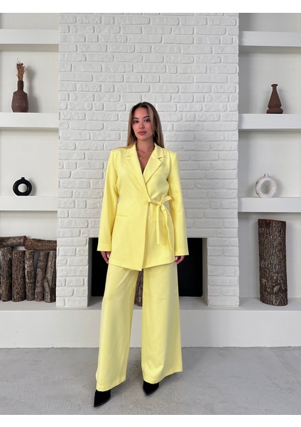 Kadın Yandan Bağlamalı Ikili Kuşaklı Blazer Ceket Pantolon Takım modelleri
