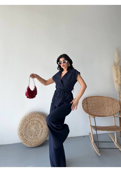 Kadın Kuşaklı Yelekli Palazzo Pantolonlu Takım Elbise modelleri