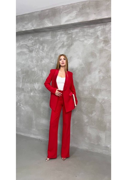 Kadın Saten Detaylı Mostralı Takım Elbise fırsatları