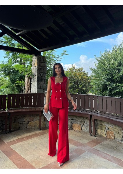 Kadın Düğmeli Yelek Pantolon Kare Yaka Takım