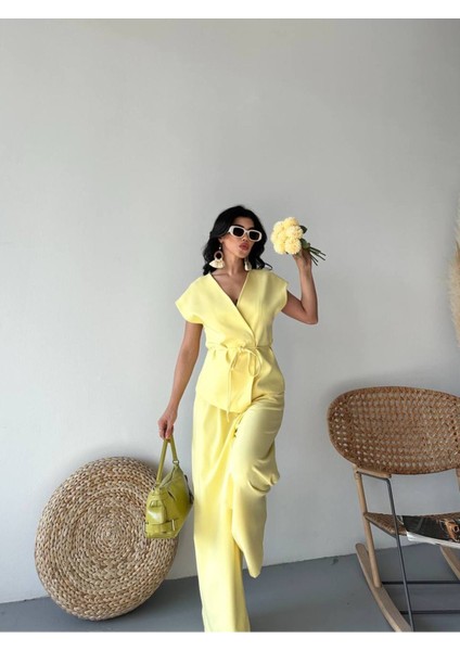 Kadın Kuşaklı Yelekli Palazzo Pantolonlu Takım Elbise modelleri