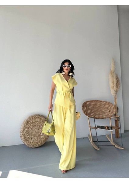 Kadın Kuşaklı Yelekli Palazzo Pantolonlu Takım Elbise fırsatları