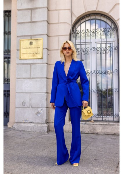 Kadın Bağalamalı Model Kuşaklı Blazer Takım Elbise indirimleri