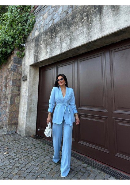 Kadın Kuşaklı Ceket Pantolon Takım Elbise