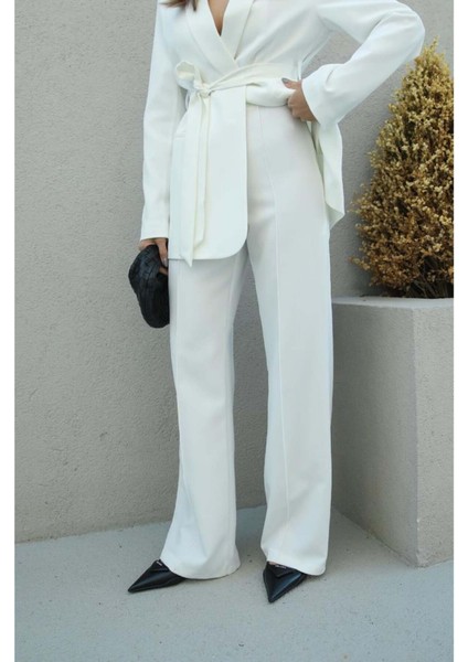 Kadın Kuşaklı Ceket Pantolon Takım Elbise indirimleri