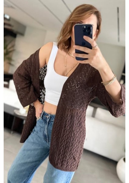 Kadın Beyaz Örgü Hırka – Püskül ve Elmas Desen Detaylı fiyatları