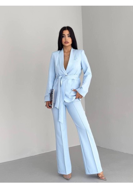 Bağlamalı Sahte Cepli Kemerli Şal Yaka Blazer Ceket Boru Paça Esnek Pantolon Takım Elbise fırsatları