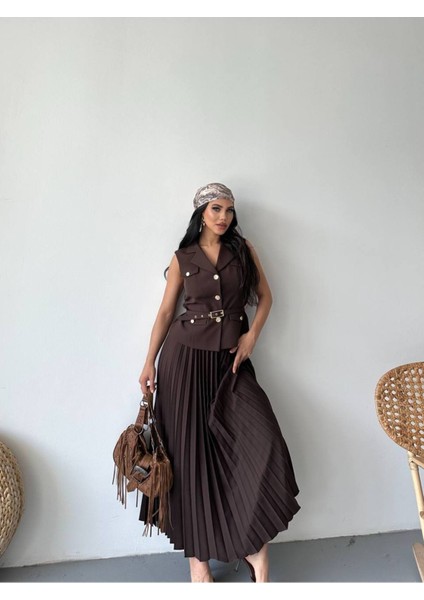 Kadın Kemerli Düğmeli Yelek Pileli Etek Takım Elbise fiyatları