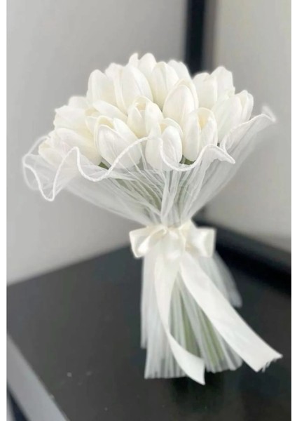 Islak Lale Gelin Buketi