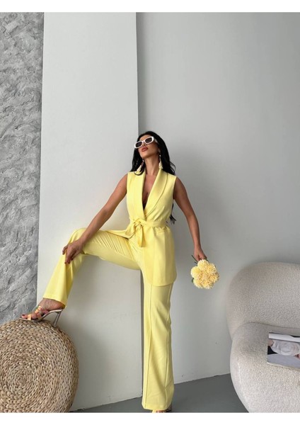 Kadın Şal Yaka Kuşaklı Yelekli Palazzo Pantolonlu Takım Elbise indirimleri