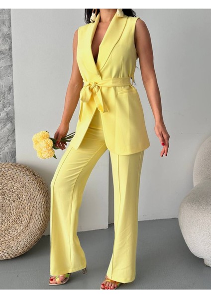 Kadın Şal Yaka Kuşaklı Yelekli Palazzo Pantolonlu Takım Elbise