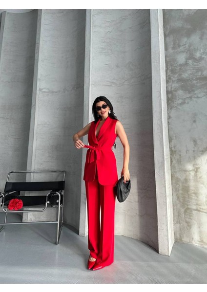 Kadın Şal Yaka Kuşaklı Yelekli Palazzo Pantolonlu Takım Elbise indirimleri