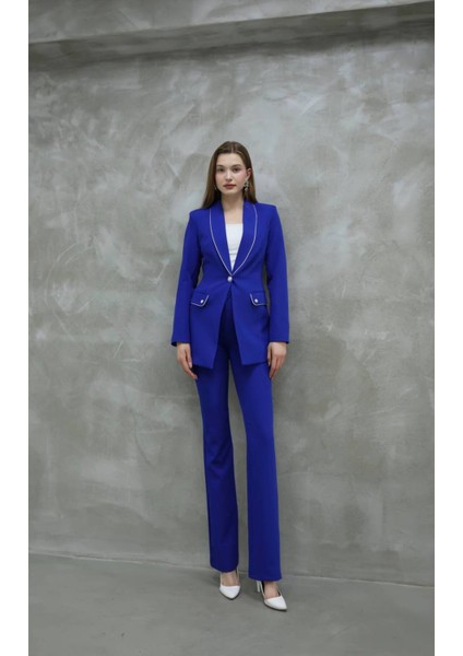 Kadın Yakası Taş Biyeli Düğme Detay Takım fırsatları