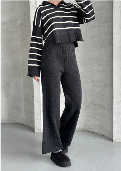 Kadın Polo Yaka Çigili Triko Alt Üst Takım