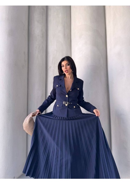 Kadın Kemerli Gold Düğmeli Premium Ceket Pileli Uzun Etek Takım Elbise