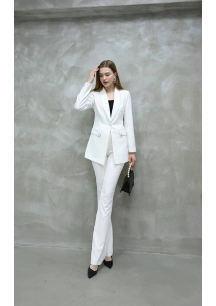 Kadın Yakası Taş Biyeli Düğme Detay Takım fırsatları