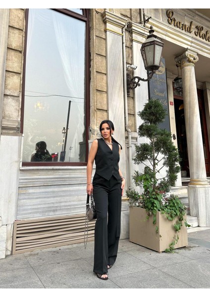 Kadın Klasik Yelek Pantolon Takım Elbise